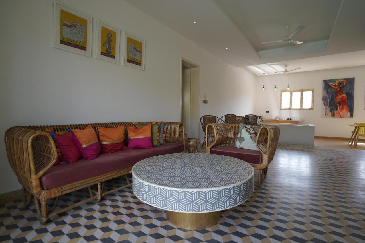 Parijat Private Pool Villa 1, 2 And 3 Bhk Udaipur Buitenkant foto