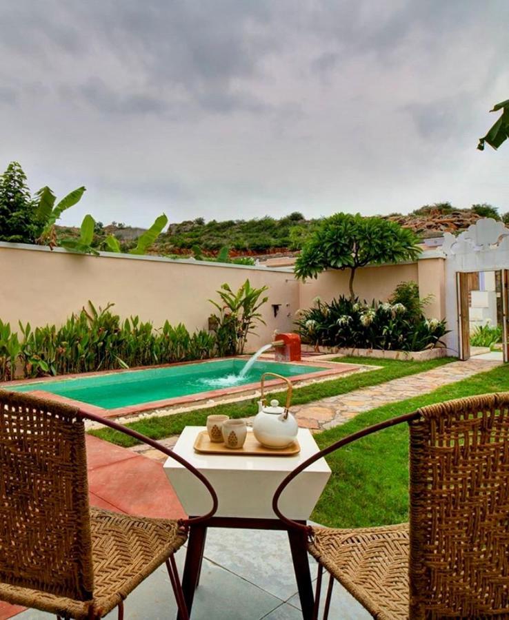 Parijat Private Pool Villa 1, 2 And 3 Bhk Udaipur Buitenkant foto