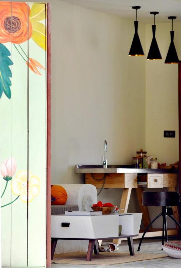 Parijat Private Pool Villa 1, 2 And 3 Bhk Udaipur Buitenkant foto